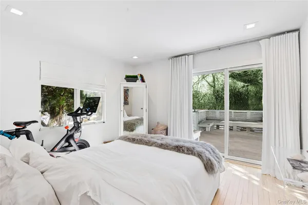 $5,995,000 | 8 Ocean Lane, Amagansett, NY 11930