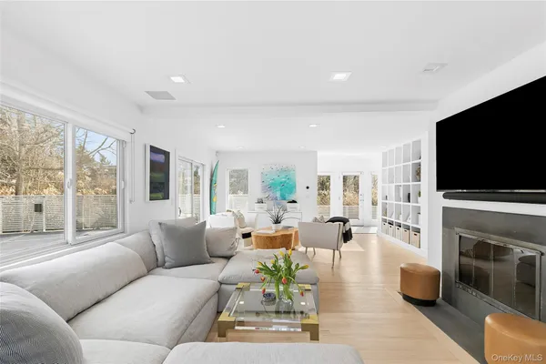 $5,995,000 | 8 Ocean Lane, Amagansett, NY 11930