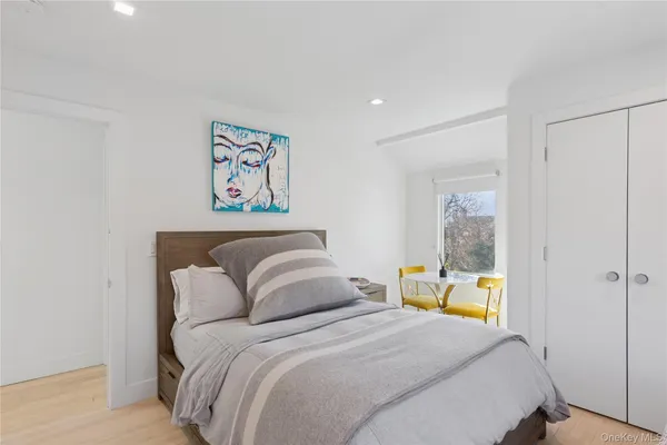 $5,995,000 | 8 Ocean Lane, Amagansett, NY 11930