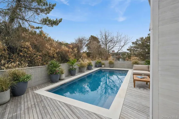 $5,995,000 | 8 Ocean Lane, Amagansett, NY 11930