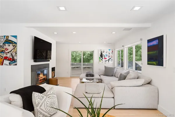 $5,995,000 | 8 Ocean Lane, Amagansett, NY 11930