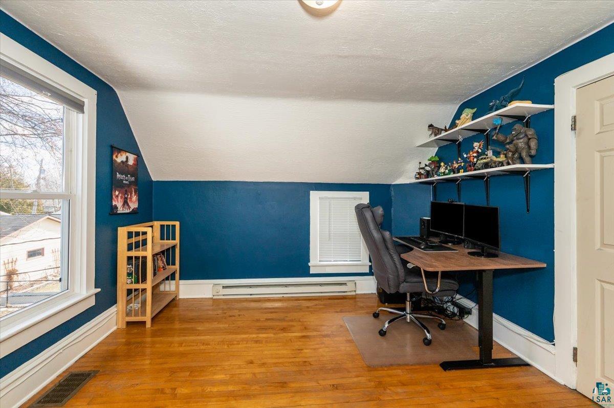 5704 John Avenue Superior, WI 54880 - Photo 13 of 33