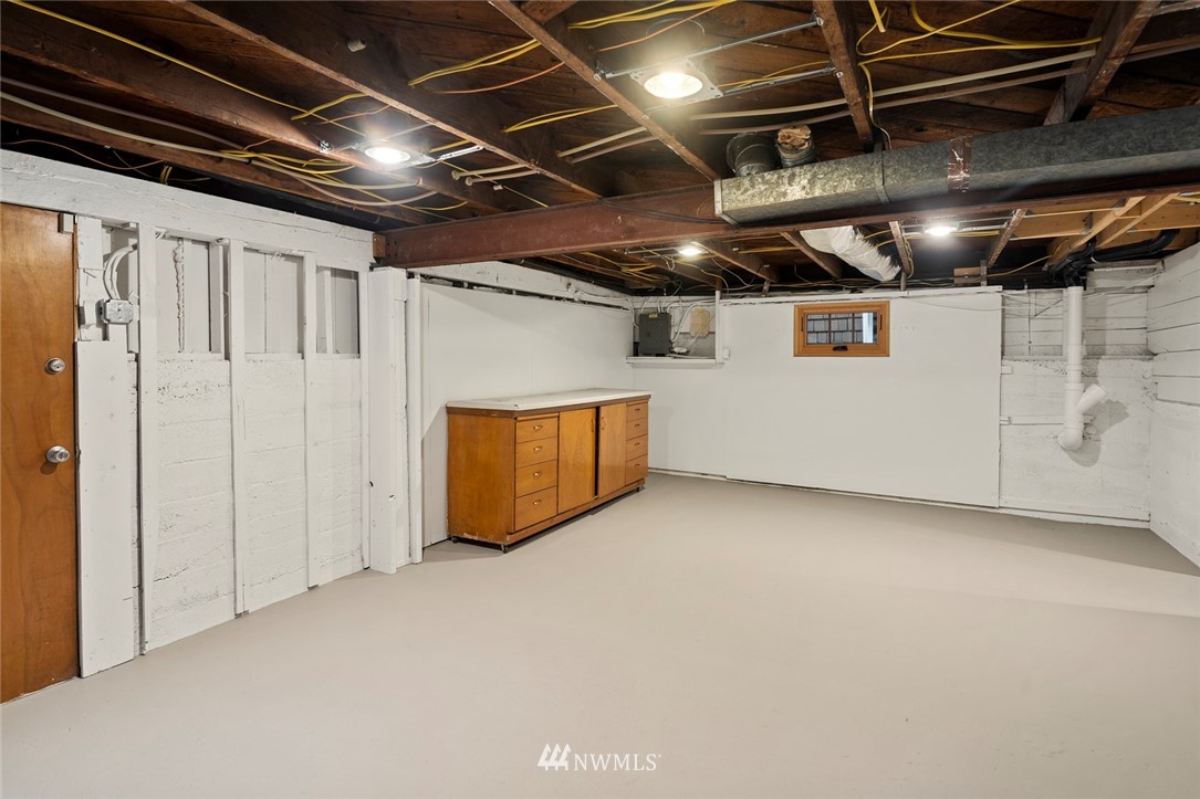 2329 North 60th Street Seattle, WA 98103 - Photo 21 of 28 Gallery Image 21