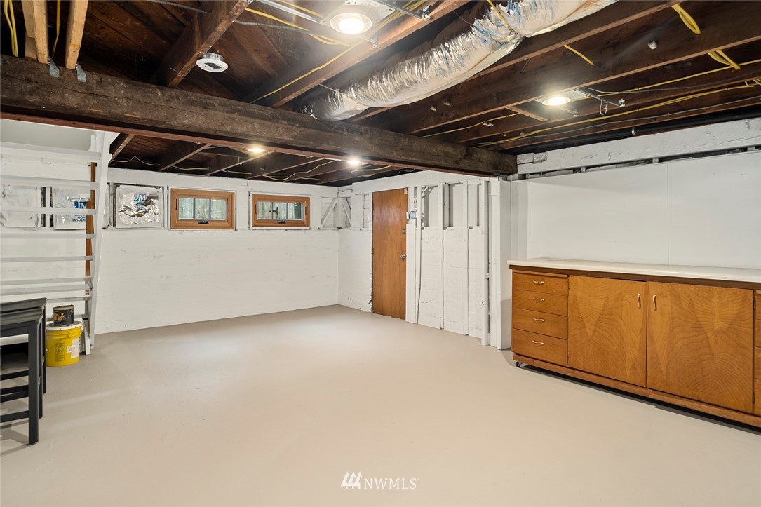 2329 North 60th Street Seattle, WA 98103 - Photo 22 of 28 Gallery Image 22