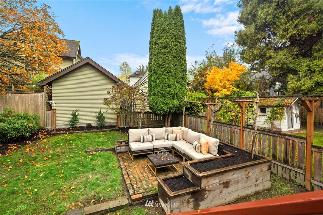 2329 North 60th Street Seattle, WA 98103 - Photo 25 of 28 Gallery Image 25