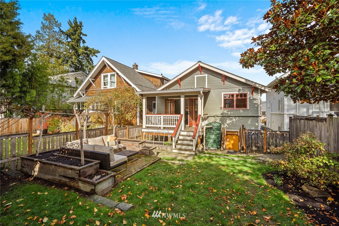 2329 North 60th Street Seattle, WA 98103 - Photo 26 of 28 Gallery Image 26