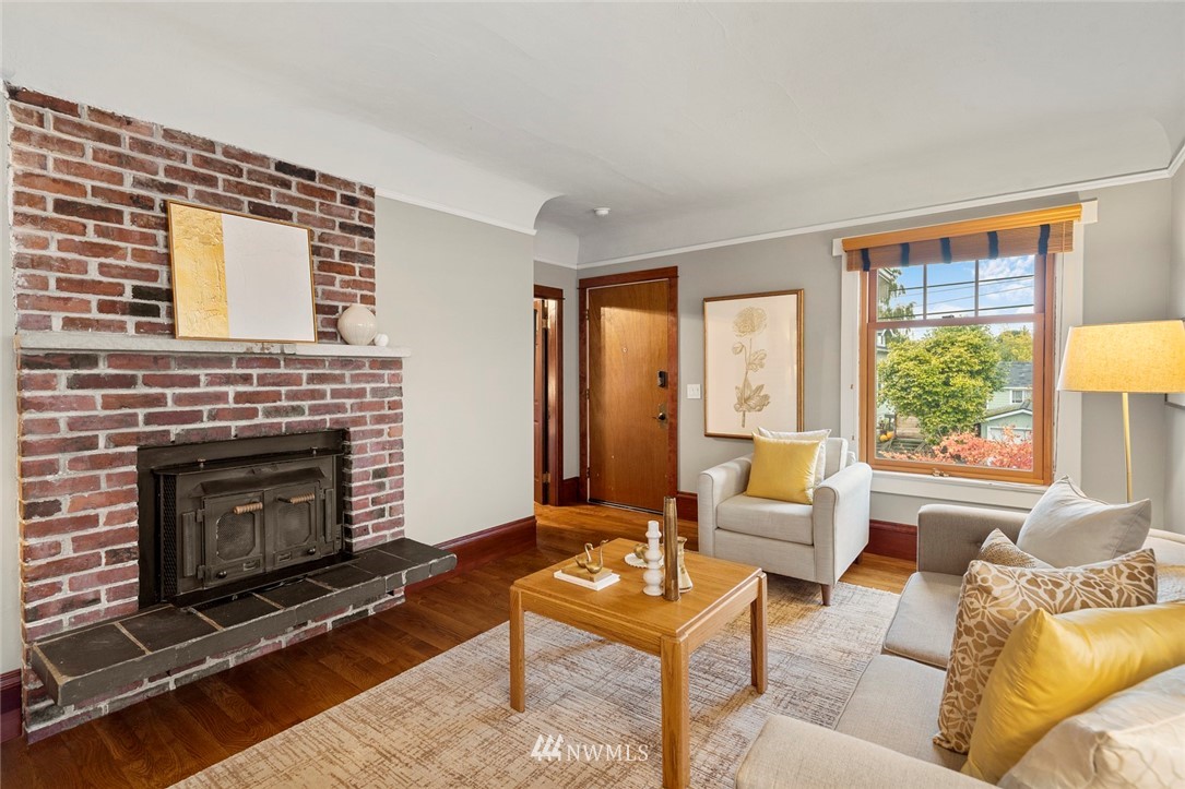 2329 North 60th Street Seattle, WA 98103 - Photo 5 of 28 Gallery Image 5