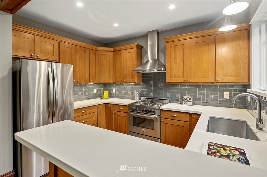 2329 North 60th Street Seattle, WA 98103 - Photo 10 of 28 Gallery Image 10