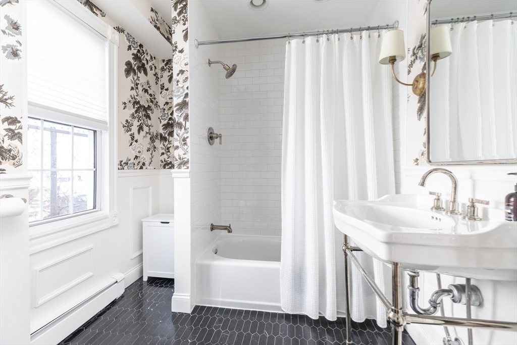 27 St James Street Boston, MA 02119 - Photo 16 of 25