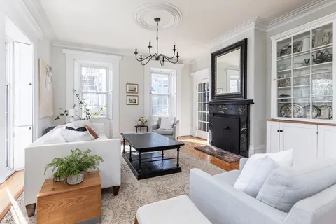 $1,450,000 | 27 St James Street, Boston, MA 02119