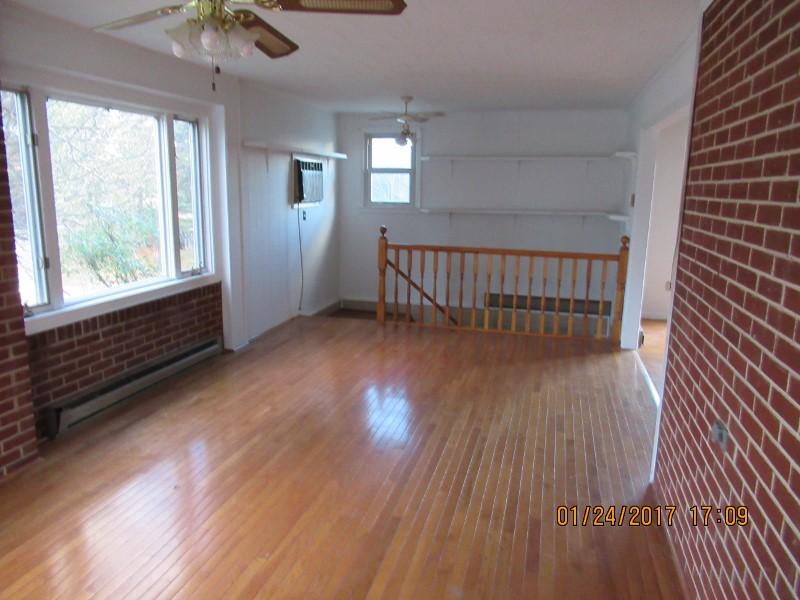 145 Penn Road Northwest Floyd, VA 24091 - Photo 9 of 20 IMG_0015 (800x600)