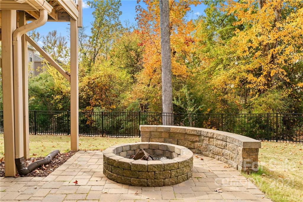 16024 Loch Raven Road Huntersville, NC 28078 - Photo 41 of 45 a outdoor view with a sitting space