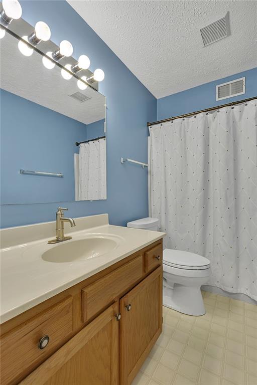 300 6th Street, Unit 4 Beaver, PA 15009 - Photo 23 of 31 The 2nd bedroom