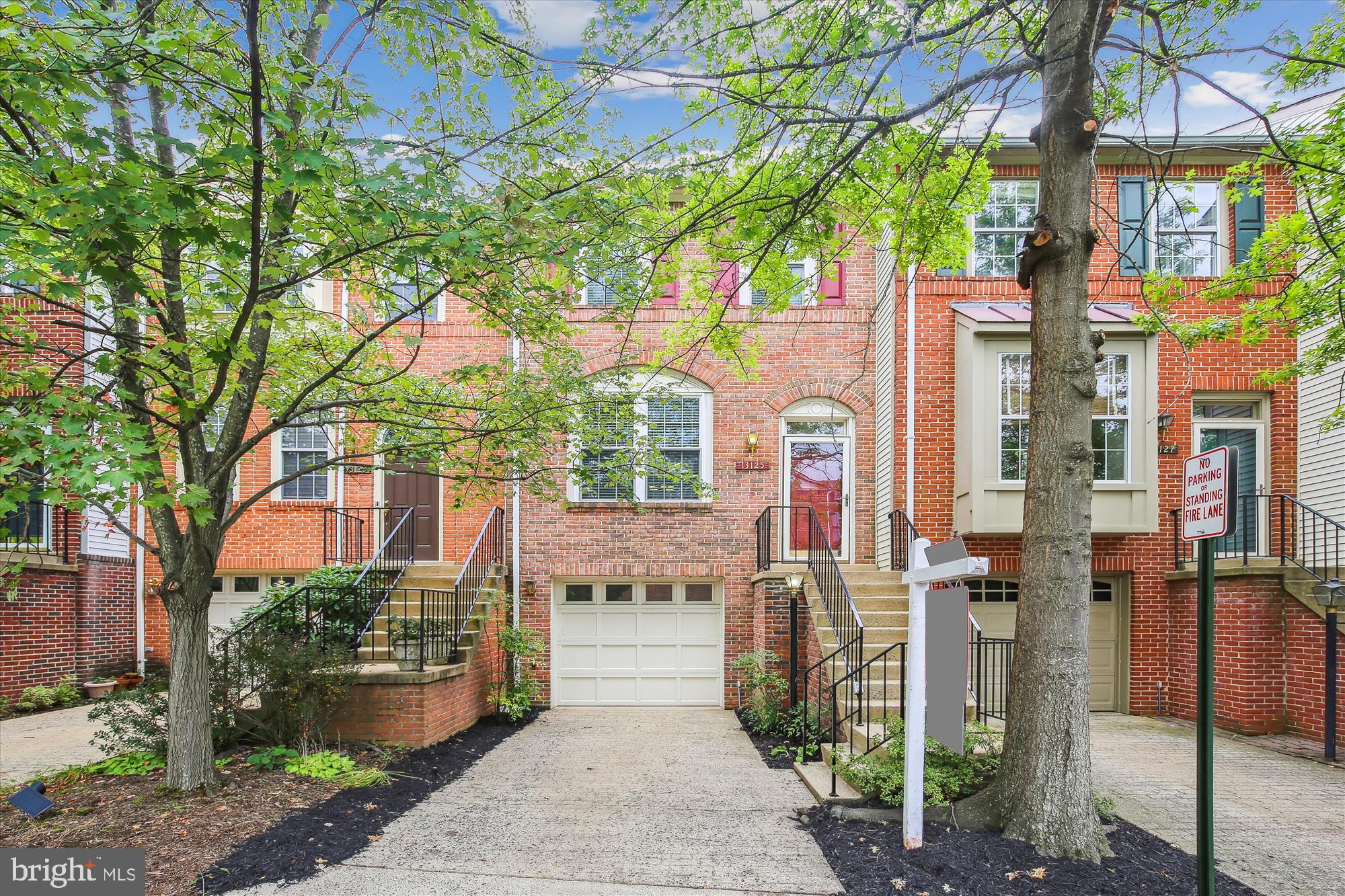 13125 Plotner Farm Road Herndon, VA 20171 - Photo 1 of 49 Brick front w 3 level bump out!