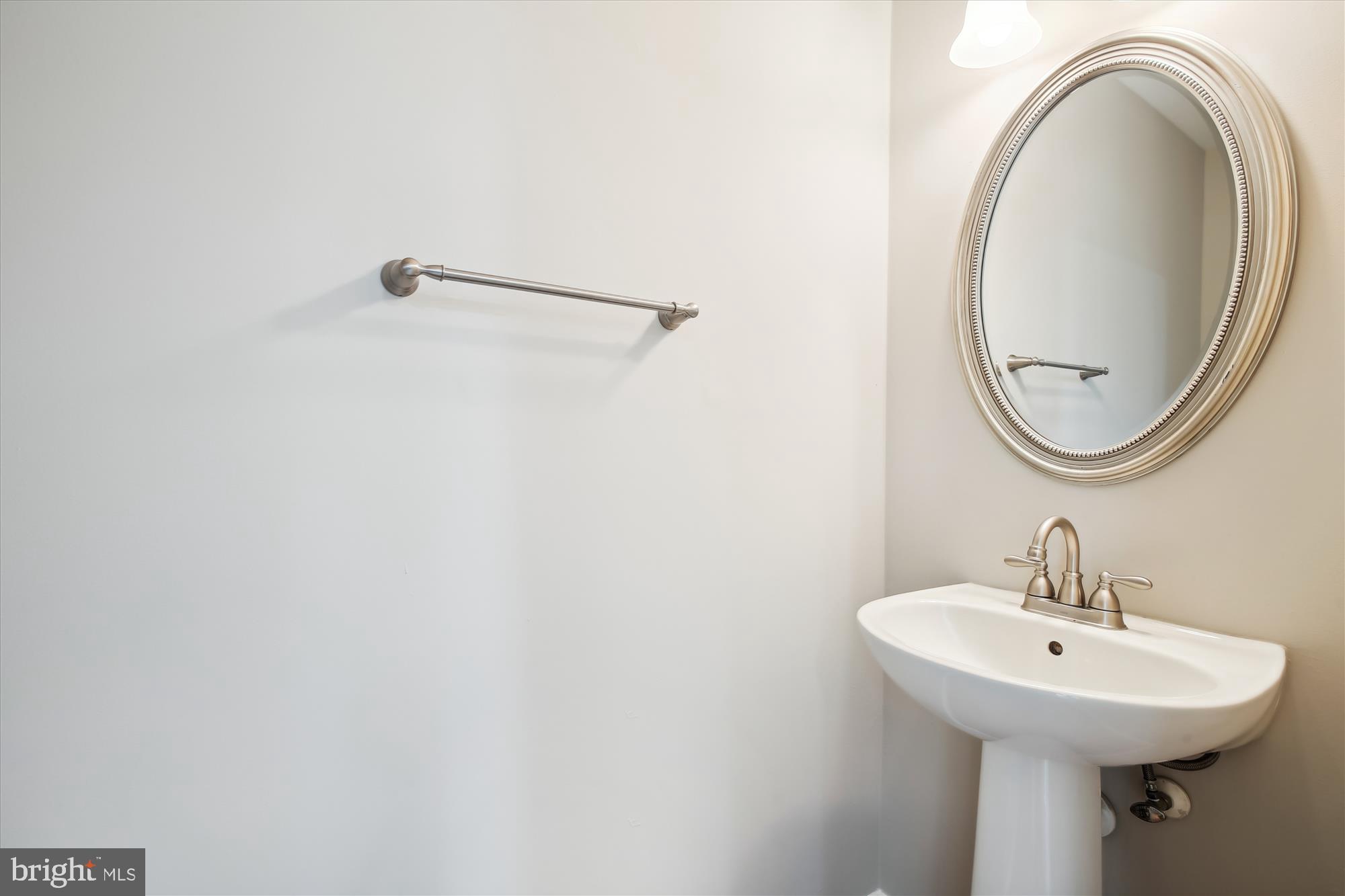 13125 Plotner Farm Road Herndon, VA 20171 - Photo 15 of 49 Powder Room on main level