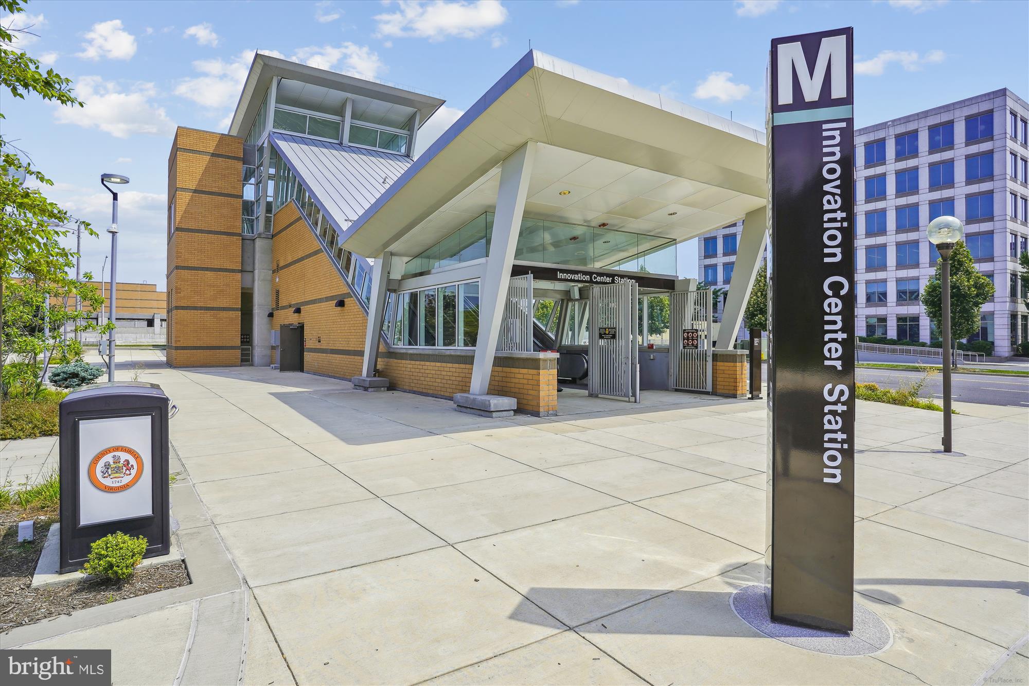 13125 Plotner Farm Road Herndon, VA 20171 - Photo 36 of 49 2 Nearby Metro's