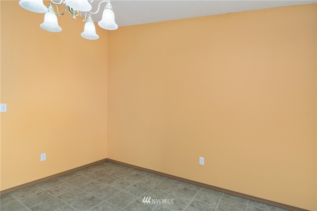 241 Umiker Road Castle Rock, WA 98611 - Photo 13 of 28 Gallery Image 13