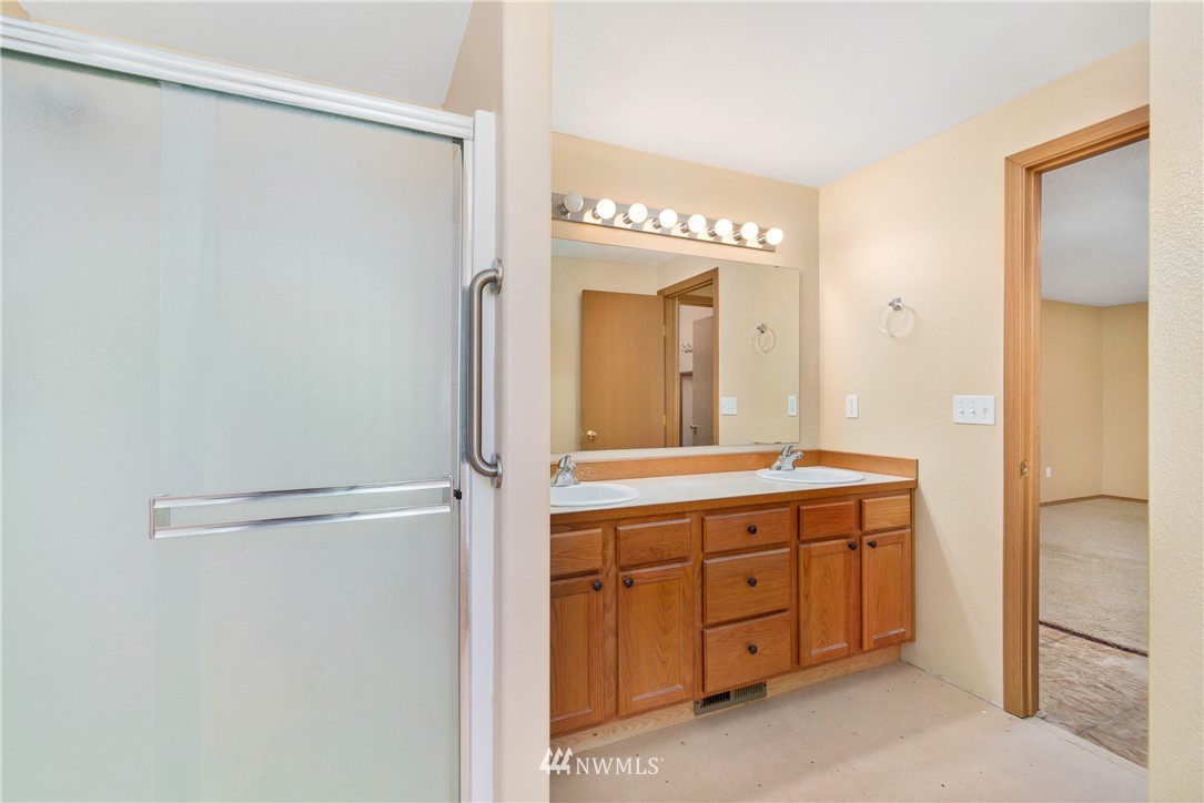 241 Umiker Road Castle Rock, WA 98611 - Photo 17 of 28 Gallery Image 17