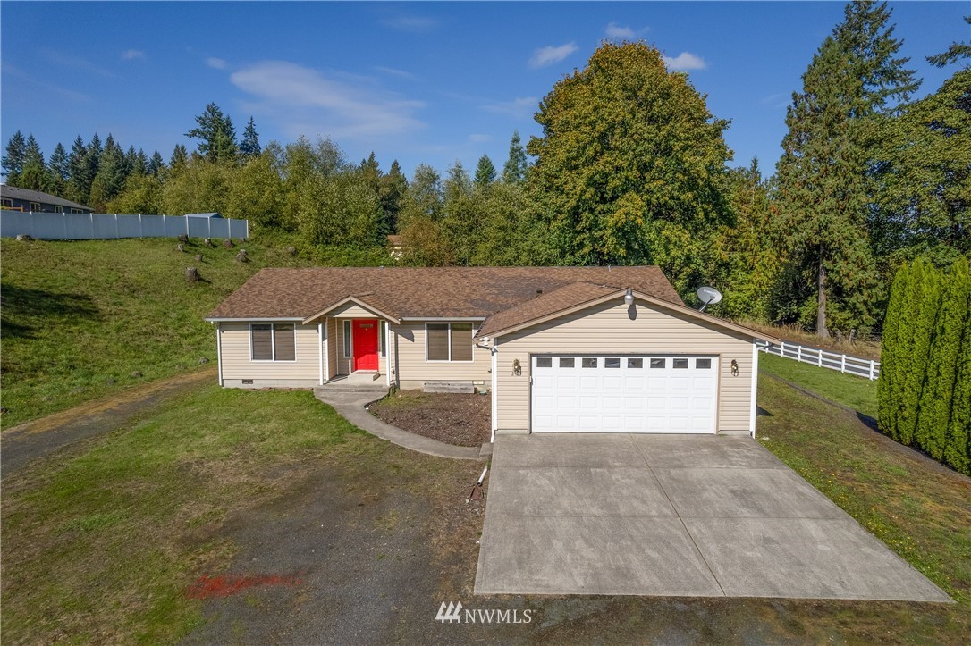 241 Umiker Road Castle Rock, WA 98611 - Photo 3 of 28 Gallery Image 3
