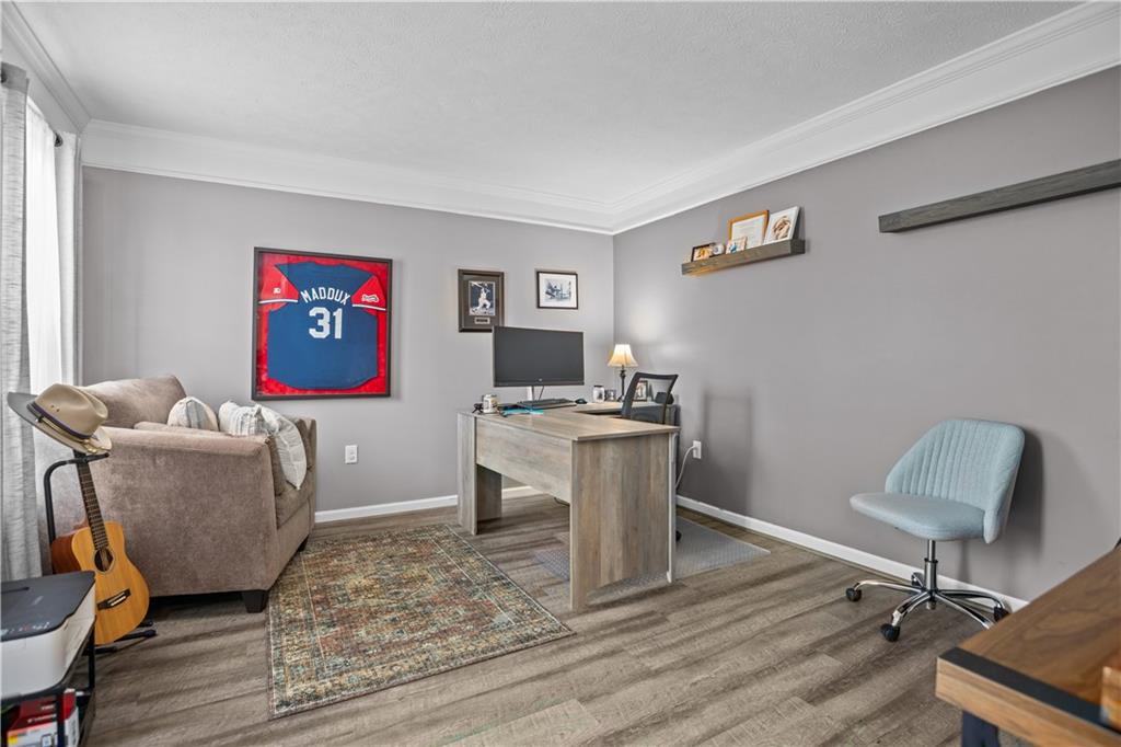 421 Colt Circle Clinton, PA 15026 - Photo 6 of 32 a living room with furniture and a rug