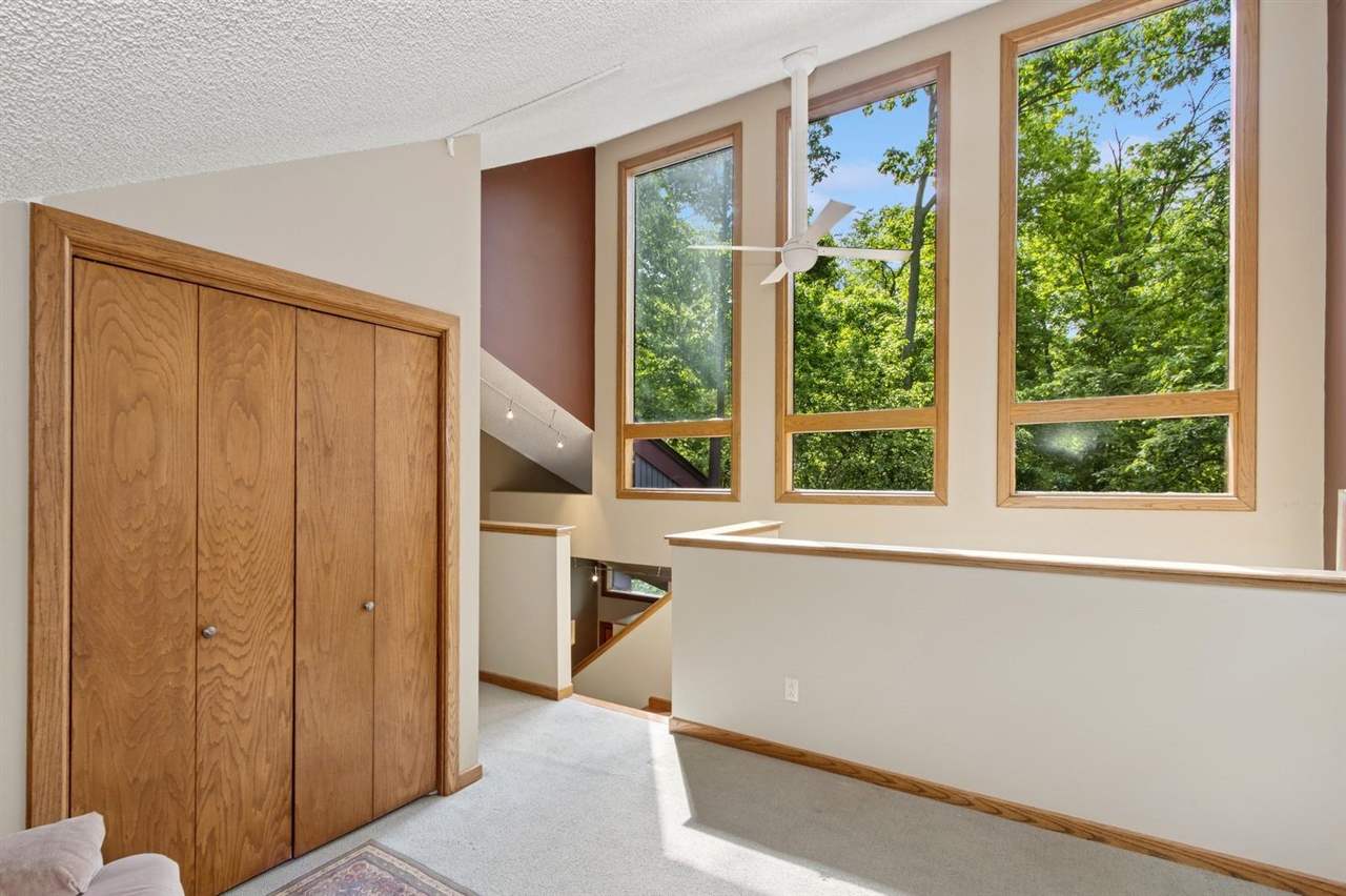 2520 Northeast Sugar Bottom Road Northeast Solon, IA 52333 - Photo 19 of 59 Gallery Image 19
