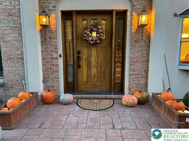 a view of street and sign board