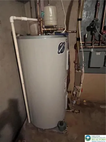 $849,900 | 1724 Park Lane, Orefield, PA 18069