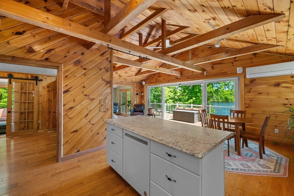 21 Carrier Lane Sutton, MA 01590 - Photo 11 of 42