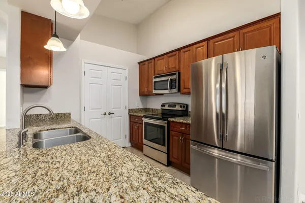 $275,000 | 10136 East Southern Avenue, Unit 3105, Mesa, AZ 85209