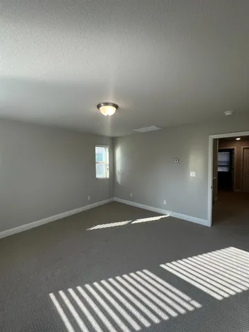 $2,400 | 1325 East Via Viola Way, Fresno, CA 93730