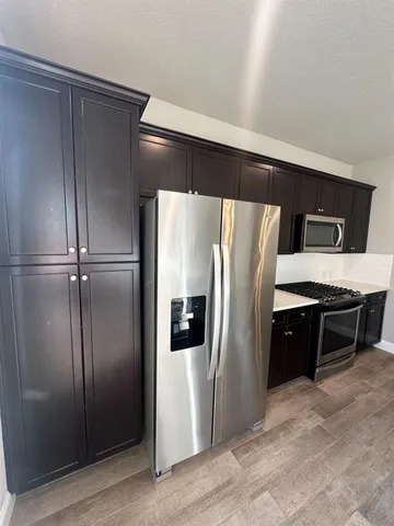 $2,400 | 1325 East Via Viola Way, Fresno, CA 93730