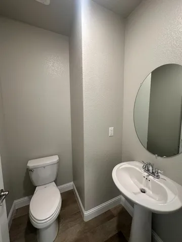 $2,400 | 1325 East Via Viola Way, Fresno, CA 93730