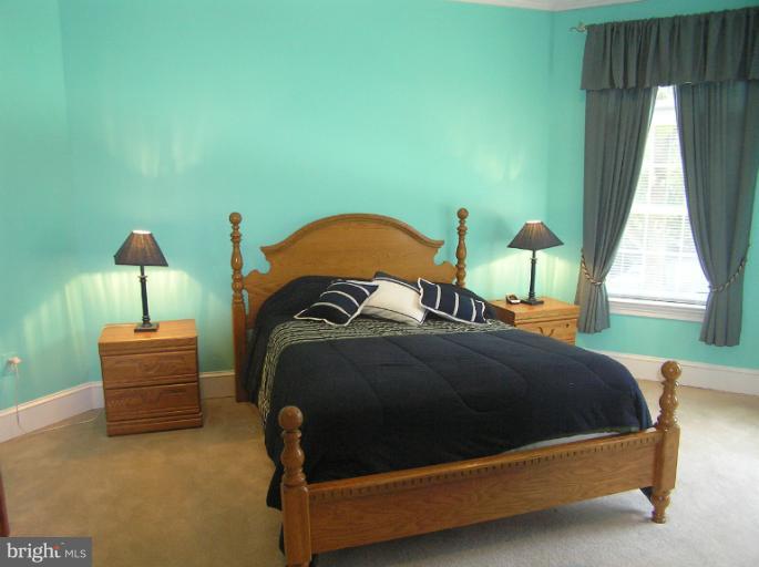 4215 Whitacre Road Fairfax, VA 22032 - Photo 26 of 30 Bedroom