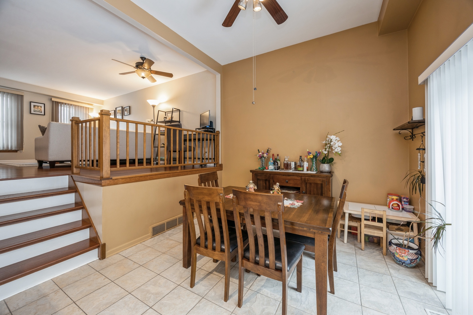 4425 Forest Avenue Brookfield, IL 60513 - Photo 6 of 12 a view of a dining room with furniture