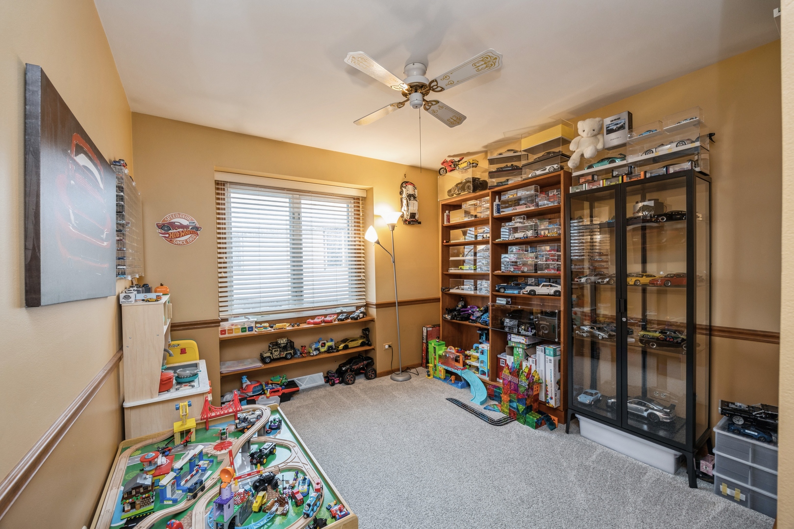 4425 Forest Avenue Brookfield, IL 60513 - Photo 10 of 12 a view of a room with gym equipment