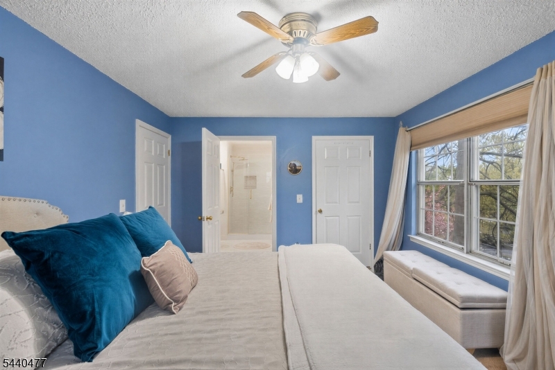 972 Juniper Way Mahwah, NJ 07430 - Photo 13 of 24