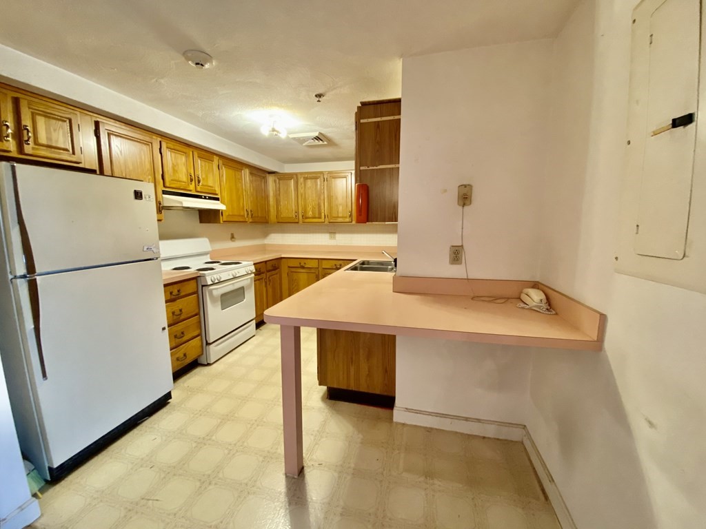 39 Parlin Street, Unit 401 Everett, MA 02149 - Photo 6 of 17