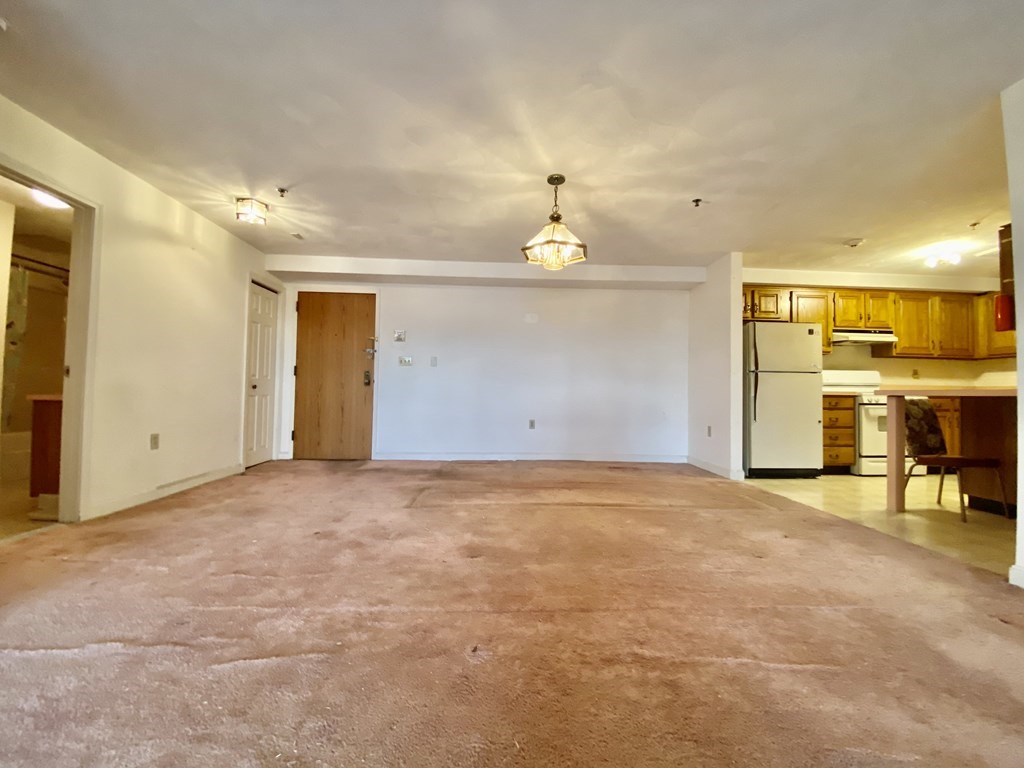 39 Parlin Street, Unit 401 Everett, MA 02149 - Photo 7 of 17