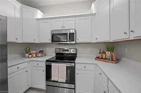 $294,950 | 9051 Leatherwood Loop, Lehigh Acres, FL 33936