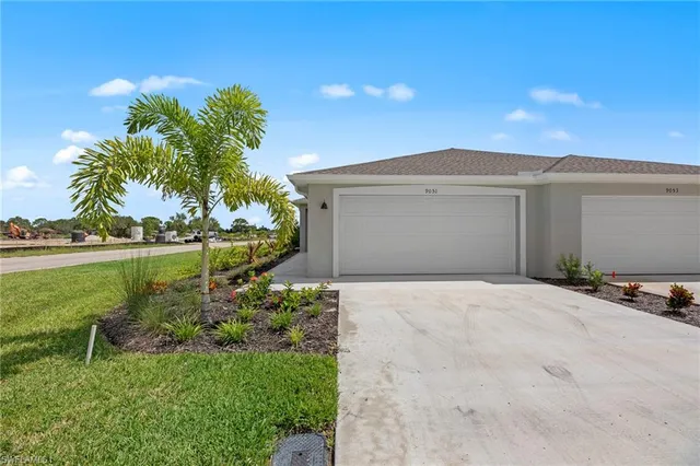 $299,950 | 9051 Leatherwood Loop, Lehigh Acres, FL 33936