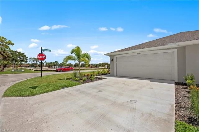 $299,950 | 9051 Leatherwood Loop, Lehigh Acres, FL 33936