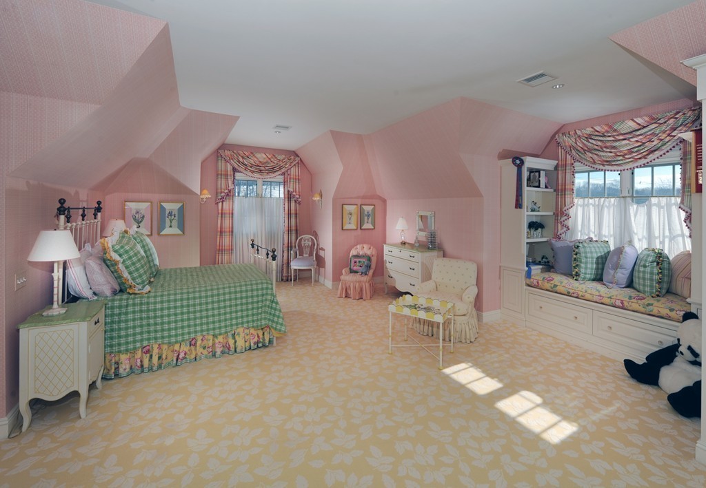 255 Country Club Road Dedham, MA 02026 - Photo 19 of 29 Gallery Image 19