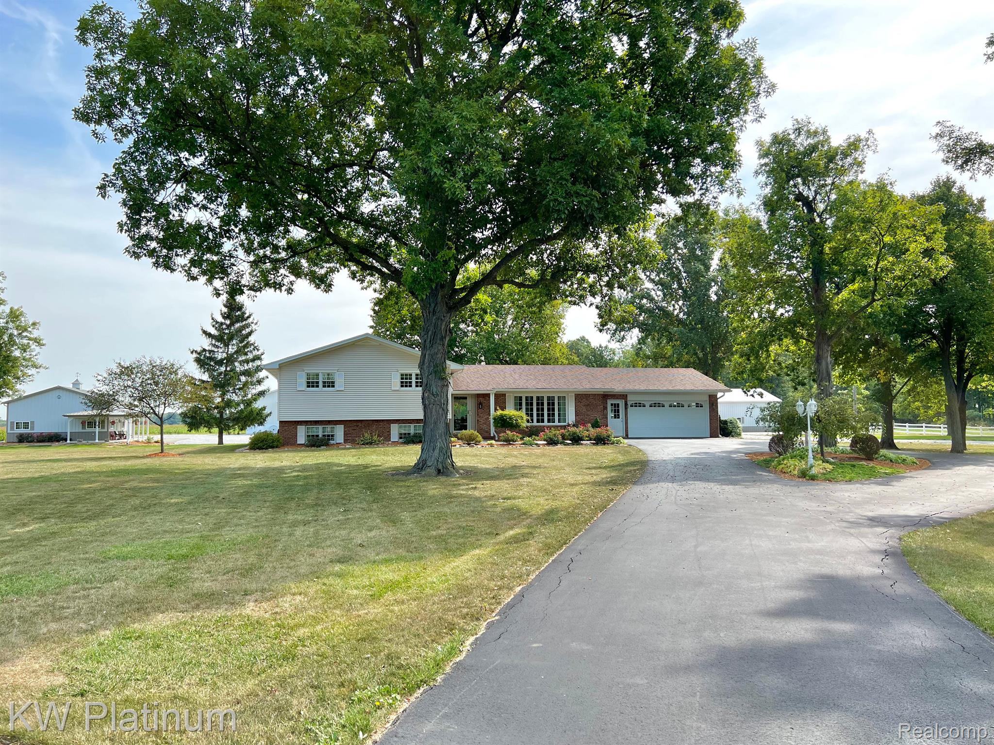 2711 Wadhams Road St. Clair, MI 48079 - Photo 5 of 95 Gallery Image 5