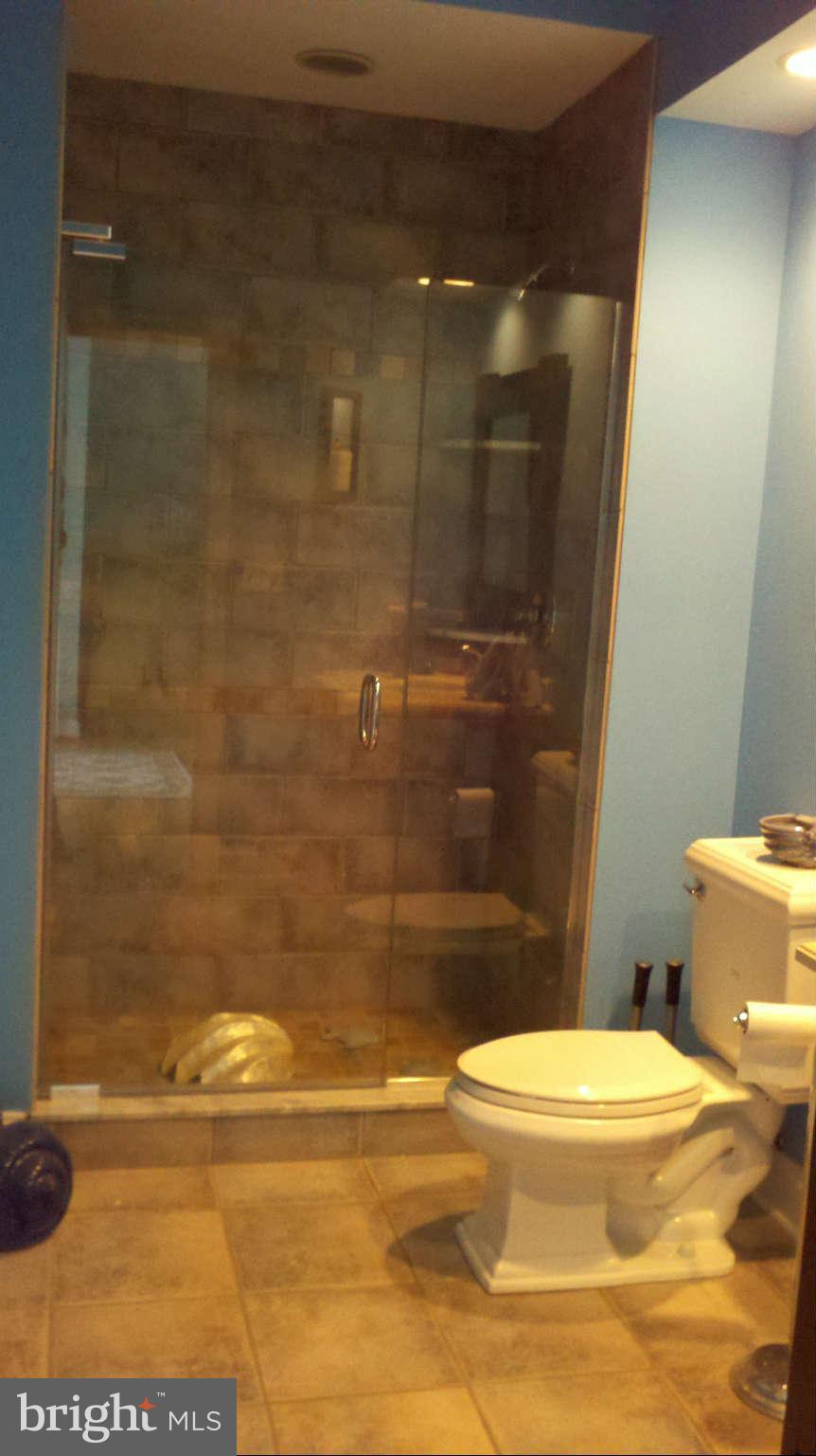1602 Burke Road Middle River, MD 21220 - Photo 17 of 21 Bath