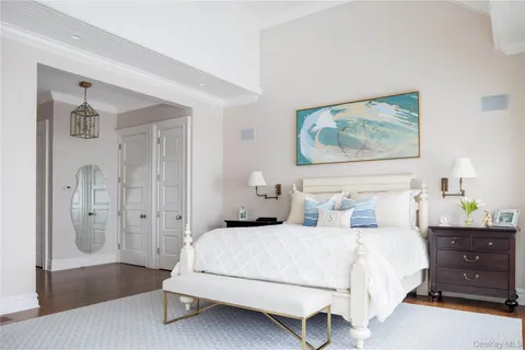 $8,250,000 | 3745 Nassau Point Road, Cutchogue, NY 11935