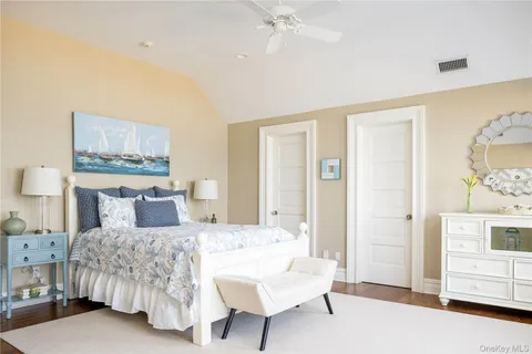 $8,250,000 | 3745 Nassau Point Road, Cutchogue, NY 11935