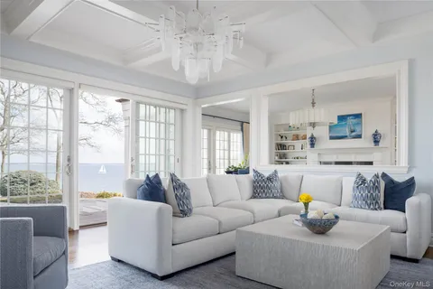 $8,250,000 | 3745 Nassau Point Road, Cutchogue, NY 11935