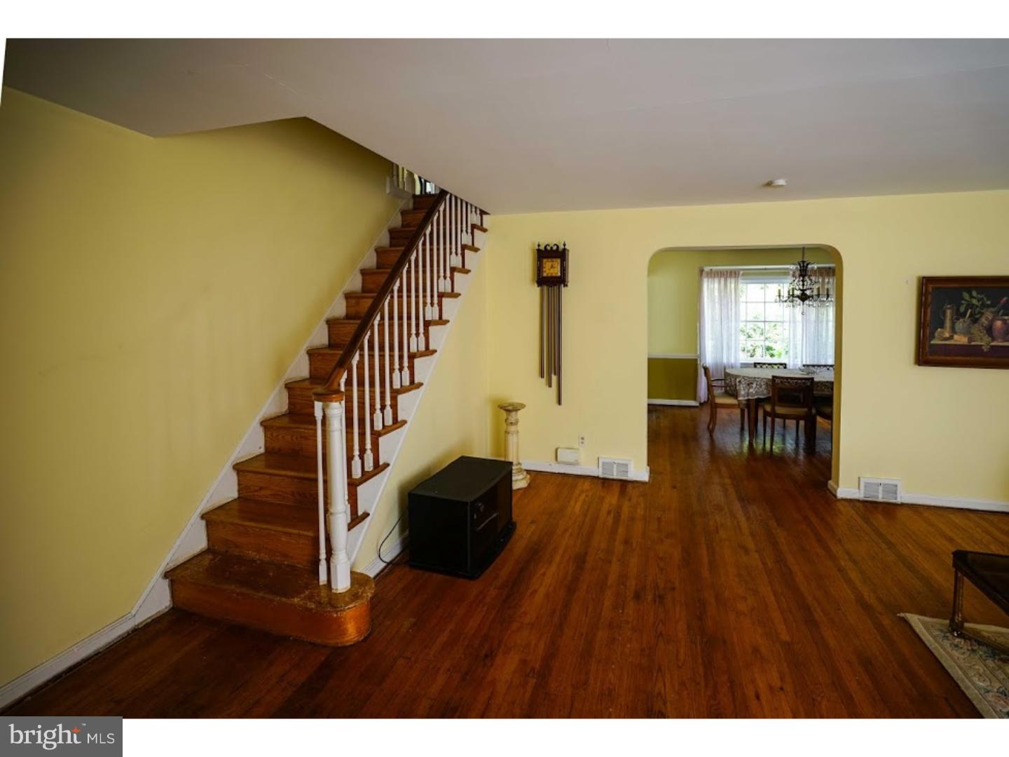 1712 Green Valley Road Havertown, PA 19083 - Photo 4 of 25