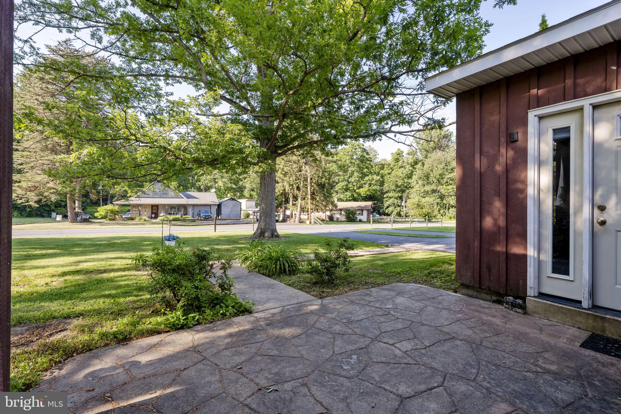 225 Hartings Park Road Denver, PA 17517 - Photo 7 of 54