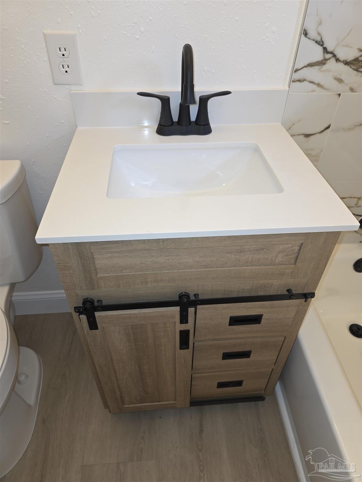 302 Dixie Street Crestview, FL 32536 - Photo 6 of 17 a close view of sink
